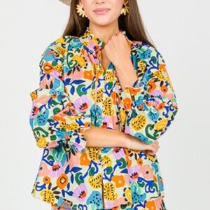 Karlie Abstract Floral Garden Button Top.        15